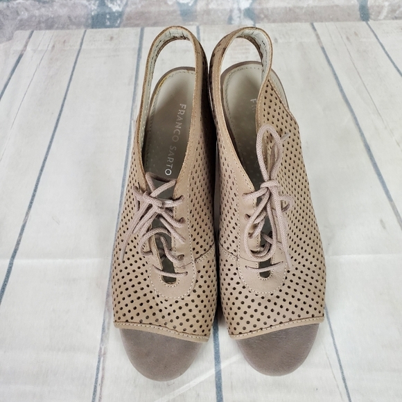 Franco Sarto Gossip Peeptoe  Slingback Sz 9W Taupe Suede - Picture 6 of 13